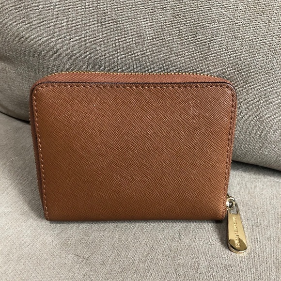 Michael Kors Wallet - Picture 2 of 5
